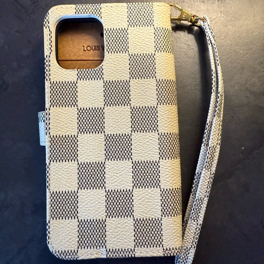iPhone 12 wallet case